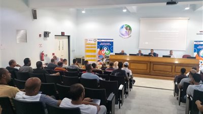 ندوات توعية العاملين في محطة الصرف الصحي في الإسكندرية 