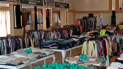 تنظيم معرضين لتوزيع الملابس الجديدة لدعم 845 أسرة بقرى الدلنجات وأبوالمطامير