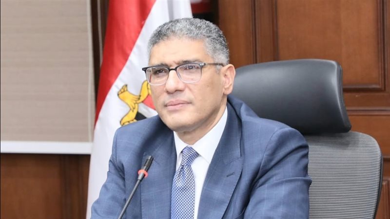 عادل النجار محافظ