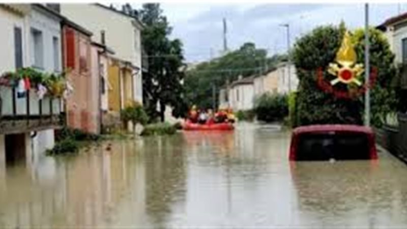 فيضانات إسبانيا