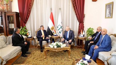 محافظ الجيزة يزور رئيس مجلس الدولة لتقديم التهنئة بمنصبه