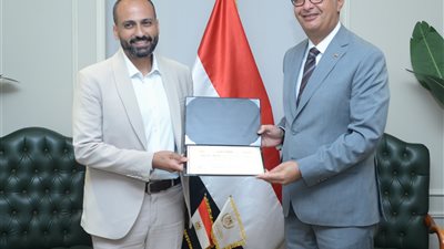  وزير التموين يكرم صاحب أفضل فكرة عبر 