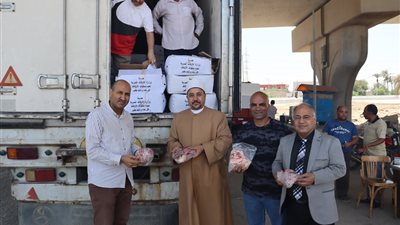 مشروع صكوك الأضاحي بالأوقاف يواصل دعمه للأسر المحتاجة في بني سويف