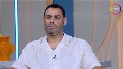 محمد عبد المنصف يروي قصة إعجابه الأولى بزوجته لقاء الخميسي
