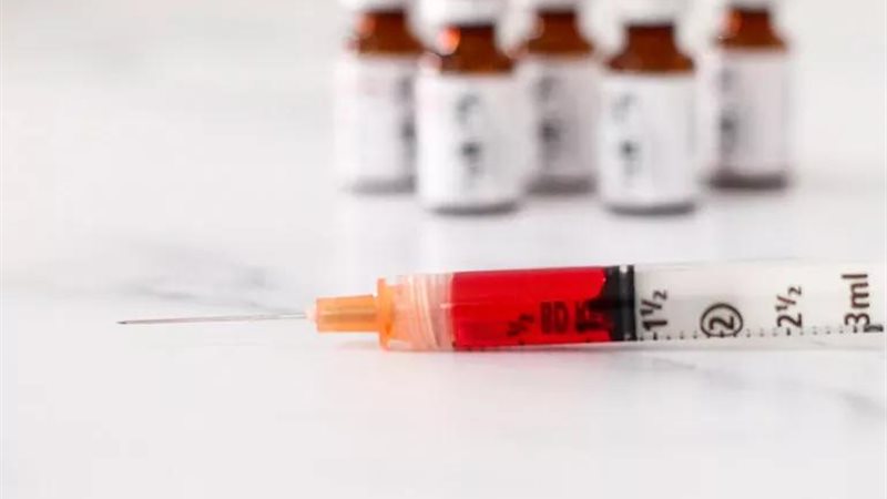 حقن B12