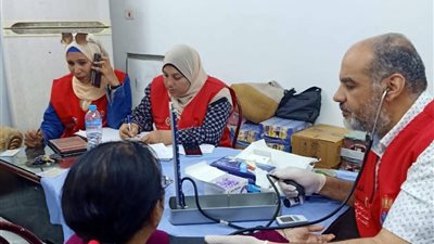 وكيل وزارة الصحة بالسويس يشهد انطلاق 