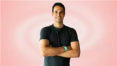 ويل أحمد أمريكي من أصلي مصري حول سوار للرياضيين إلي شركة