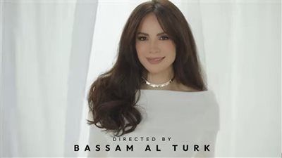 بالفستان الأبيض.. آمال ماهر تطرح خبر عاجل على يوتيوب |فيديو 