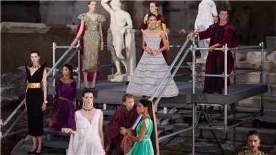 دولتشي آند جابانا تحيي أناقة روما بعرض ألتا مودا خريف 2025