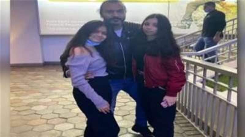 ابراهيم سعيد مع بناته