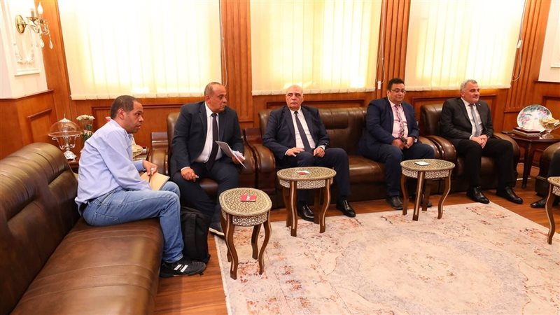 محافظ كفرالشيخ والوفد