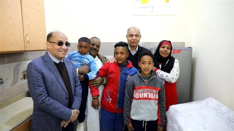 محافظ المنيا