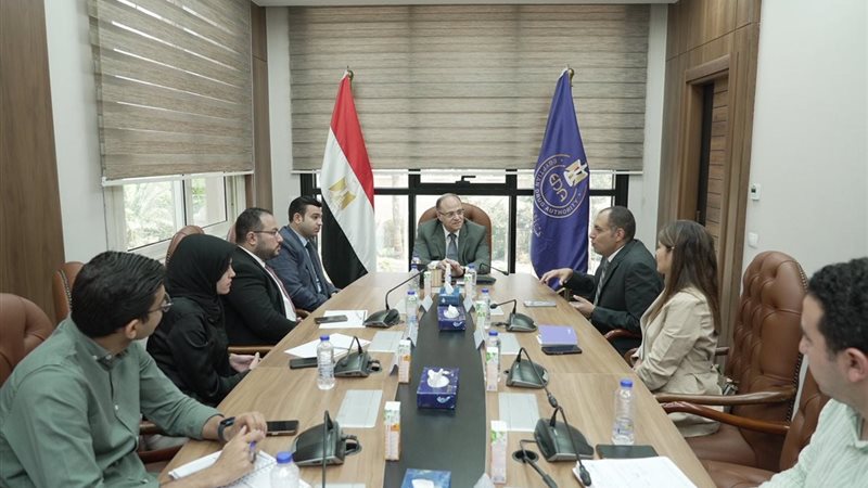 جانب من اجتماع رئيس