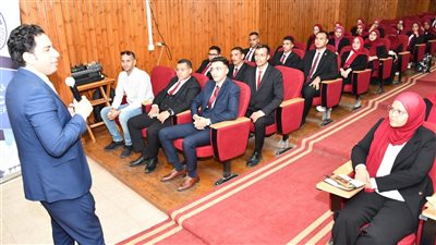  تواصل فعاليات مبادرة “أنا أيضًا مسئول” بجامعة قناة السويس