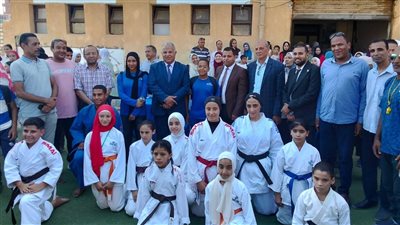 وكيل تعليم الفيوم يشهد كرنڤال الأنشطة بإدارة إطسا التعليمية