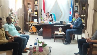 لجنة الحوكمة تفقد مركز المدينة للتنمية الشبابية بالسويس