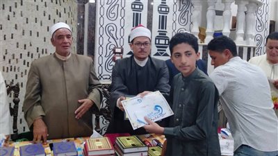 أوقاف الفيوم تنظم نشاطًا صيفيًا تثقيفيًا للأطفال .. وتكرم الحافظين لكتاب الله 