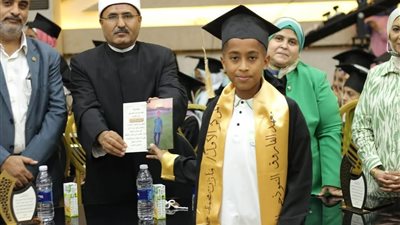 برعاية الأزهر.. تخرج طلاب الشهادة الابتدائية ورياض الأطفال في معهد الفاروق