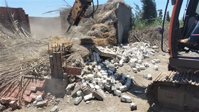 إزالة 16 حالة تعدِ على الأراضي الزراعية واملاك الدولة بكفرالشيخ