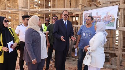 محافظ سوهاج يتفقد أعمال تطوير وتحديث بوابة المدخل الغربي لسوهاج 