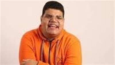 الفنان عبد الرحمن محمد ينجو من حادث سير ويطمئن جمهوره 