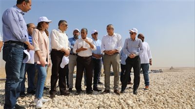 محافظ الجيزة يتفقد خلية الدفن الصحي بشبرامنت المقامة باعلي المعايير الفنية