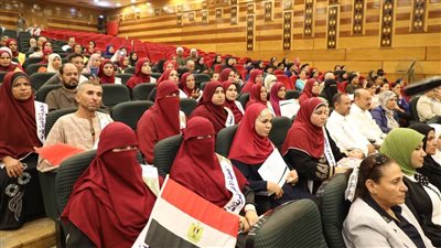 محافظ المنيا: المدارس الحقلية تدعم الفلاح وتمكنه من تحسين إنتاجيته وزيادة دخله