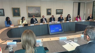 مساعد وزير الاستثمار: وجود ستاندرد تشارترد بمصر يدعم النمو الاقتصادي المستدام