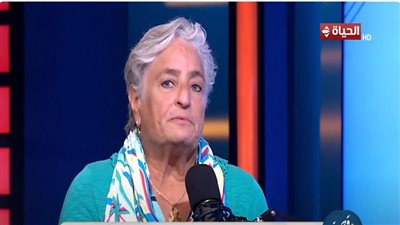 المجد بعد لـ 60 .. منى كمال تكشف أسرار بطولة سباحة الزعانف | فيديو