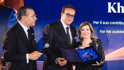 الصحة: تكريم الدكتور خالد عبدالغفار بجائزة القيادة من المجلس الأوروبي للشركات