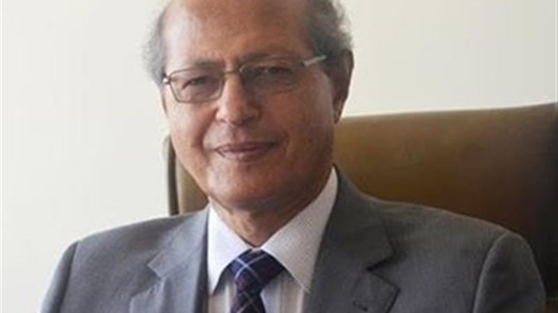 السفير رخا أحمد حسن