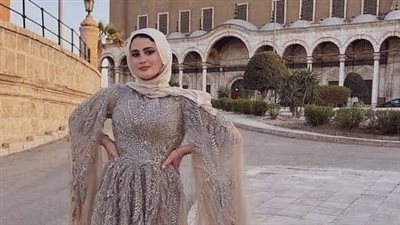 تصاميم 2025.. فساتين سواريه محجبات بتوقيع عصري وشكل أنيق