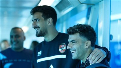 في طريق الأهلي لمعسكر تونس.. صورة وكلمة من محمد بن رمضان لـ زيزو