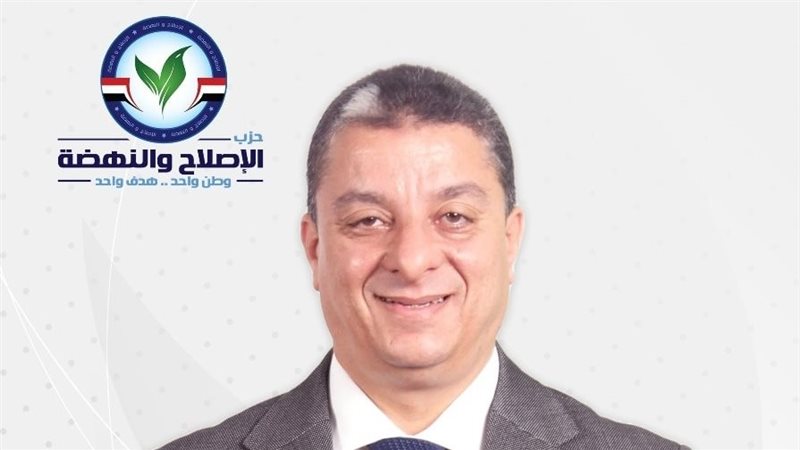 أيمن مرسي