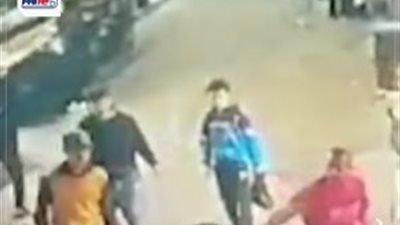 فقد ذراعه بسب فتاه.. قصة شهامة يوسف شاب دار السلام 