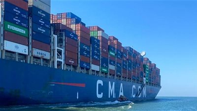 قناة السويس تشهد عبور سفينة الحاويات CMA CGM ZEPHYR ضمن قافلة الجنوب