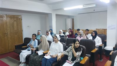 جامعة قناة السويس تنفذ برنامجًا تدريبيًا حول مهارات التواصل المؤسسي