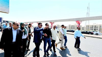 وزير الإسكان يتفقد الأعمال الجاري تنفيذها لتطوير محور 26 يوليو 