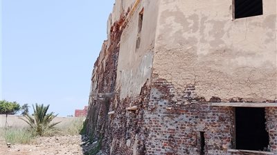 طابية عرابي في دمياط.. معلم تاريخي تحت حصار الإهمال