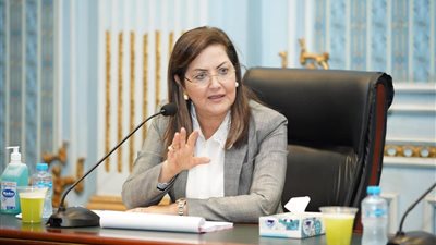 «فجأة لقينا الأمن بيقول اقفلوا الباب عليكم بالقفل»..هالة السعيد تسرد قصة مؤثرة