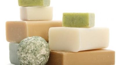 من المطبخ إلى السوق.. دليل شامل لصناعة الصابون المنزلي 