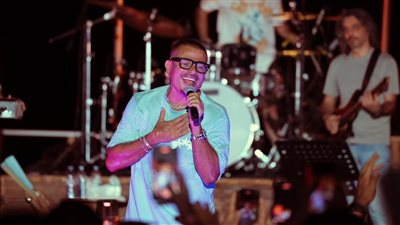 ليلة نارية ..أول تعليق من عمرو دياب بعد حفله في الساحل الشمالي