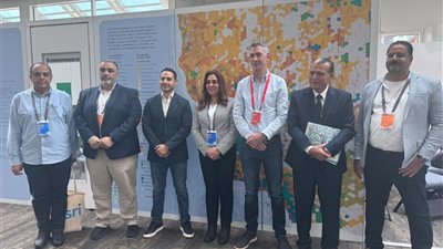 وزيرة التنمية المحلية تلتقي مدير الحكومات المحلية والمدن الذكية بشركة  Esri