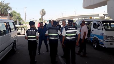 سحب 8 رخص قيادة والتحفظ على سيارات مخالفة خلال حملة مرورية ببني سويف  