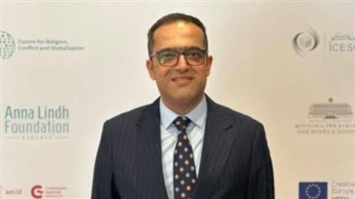  مصطفى عباس: المصريون في الخارج ركيزة وطنية ومشاركتهم في انتخابات الشيوخ مهمة