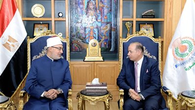 لتعزيز الوعى الدينى للشباب..رئيس جامعة المنصورة يستقبل مفتى الجمهورية 