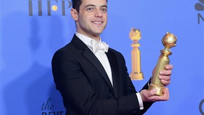 أول مصري يحقق هذا الإنجاز..رامي مالك يحصل على نجمة في ممشى المشاهير 