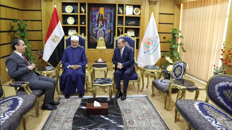 رئيس جامعة المنصورة