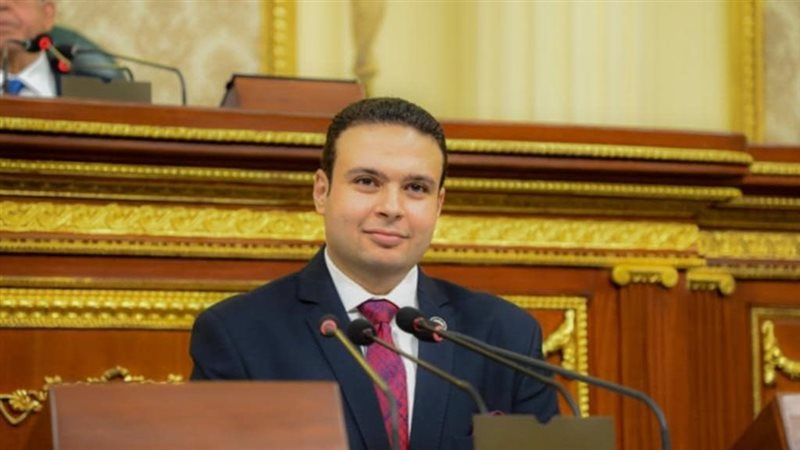 عبد المنعم إمام