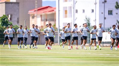 فقرات متنوعة في معسكر الأهلي استعدادا لمواجهة المعلب التونسى |صور